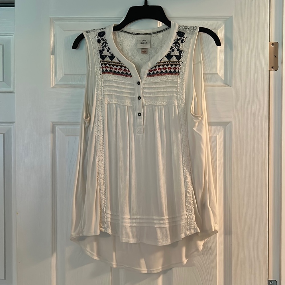 Knox Rose size large tank top